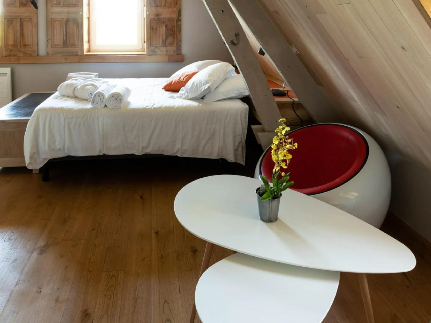 Nice holiday home in Nouvelle-Aquitaine with indoor pool