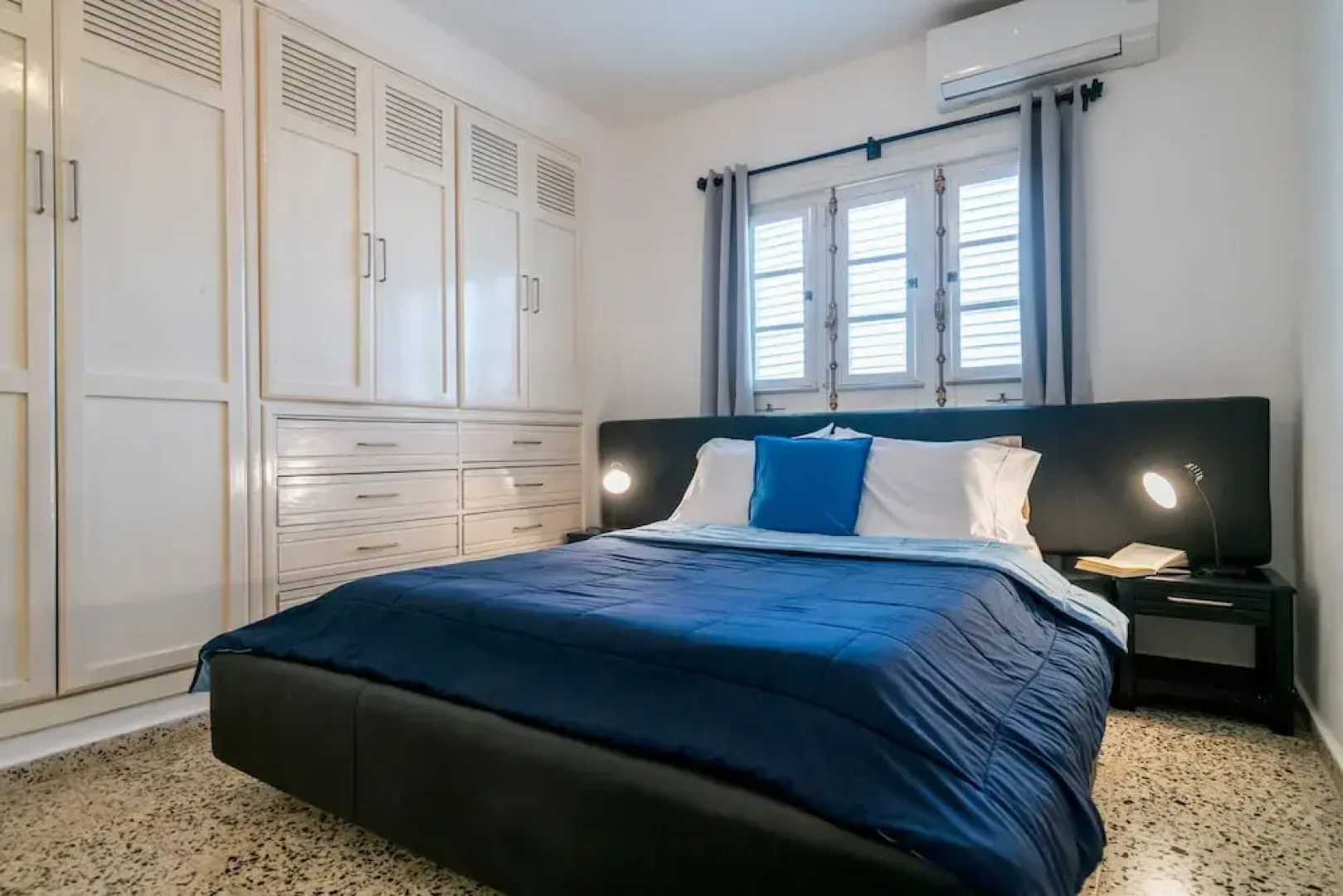 Ocean Breeze & Suites