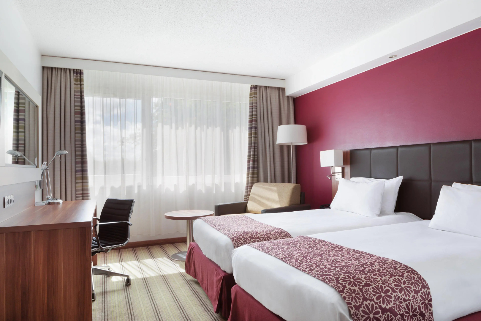 Holiday Inn Lille - Ouest Englos by IHG