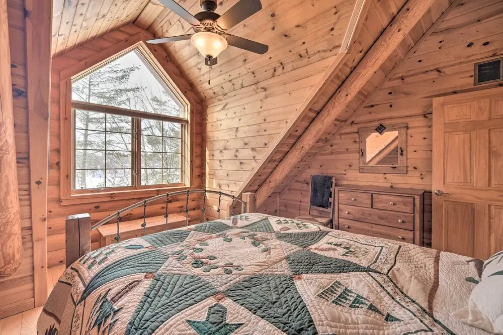 Spacious House w/ Boat Dock on Red Cedar Lake