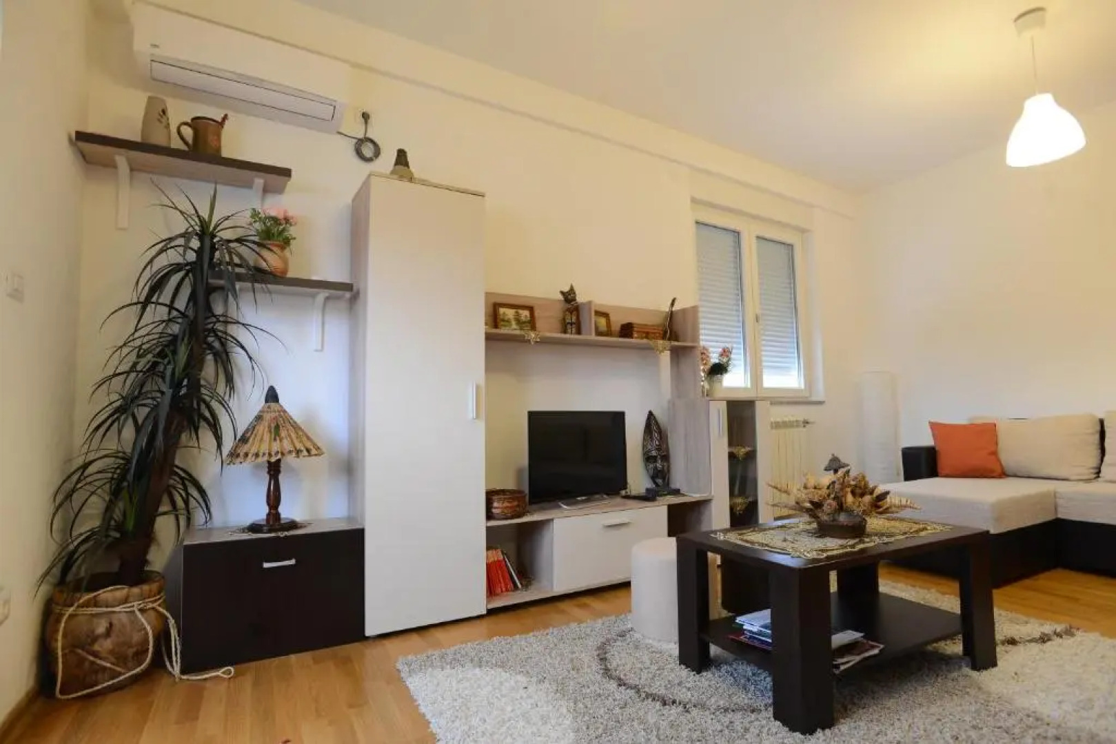 Apartment Lux Lomina