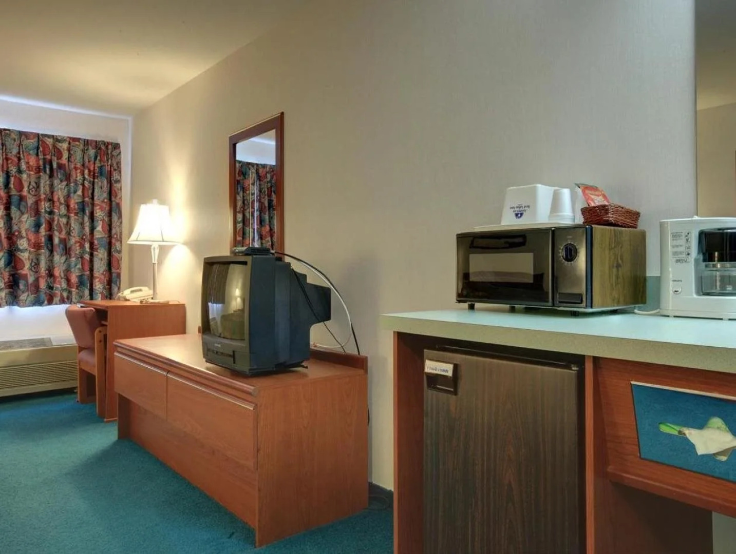 Americas Best Value Inn & Suites Forest Grove Hillsboro