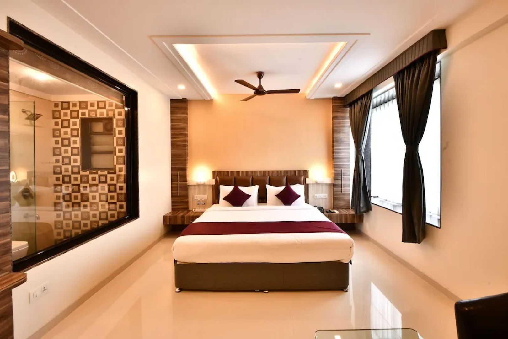 Click Hotel Sagar Plaza Chakan, Pune