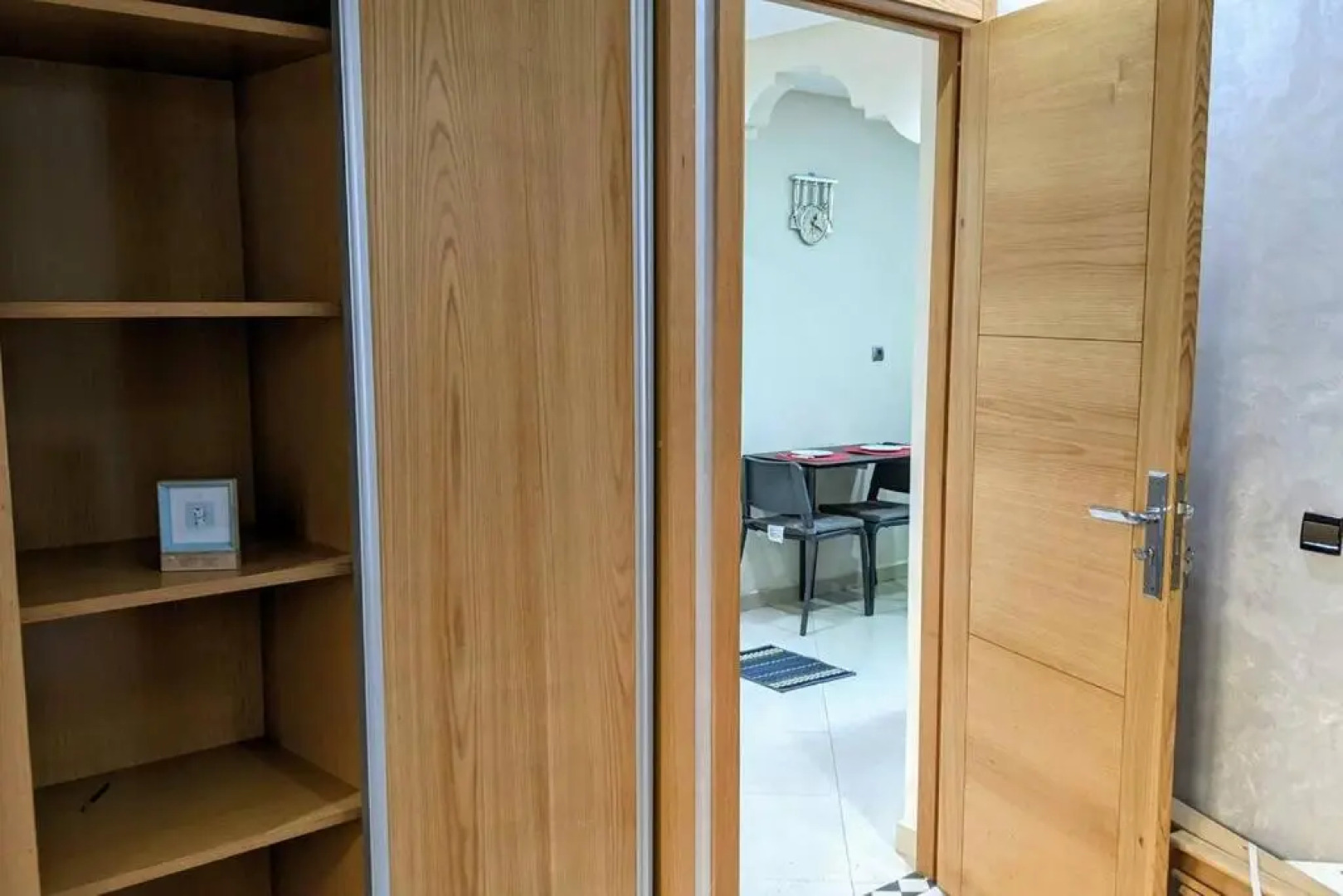 Classic and Comfy Apartment.Steps to Sea.Tarmway