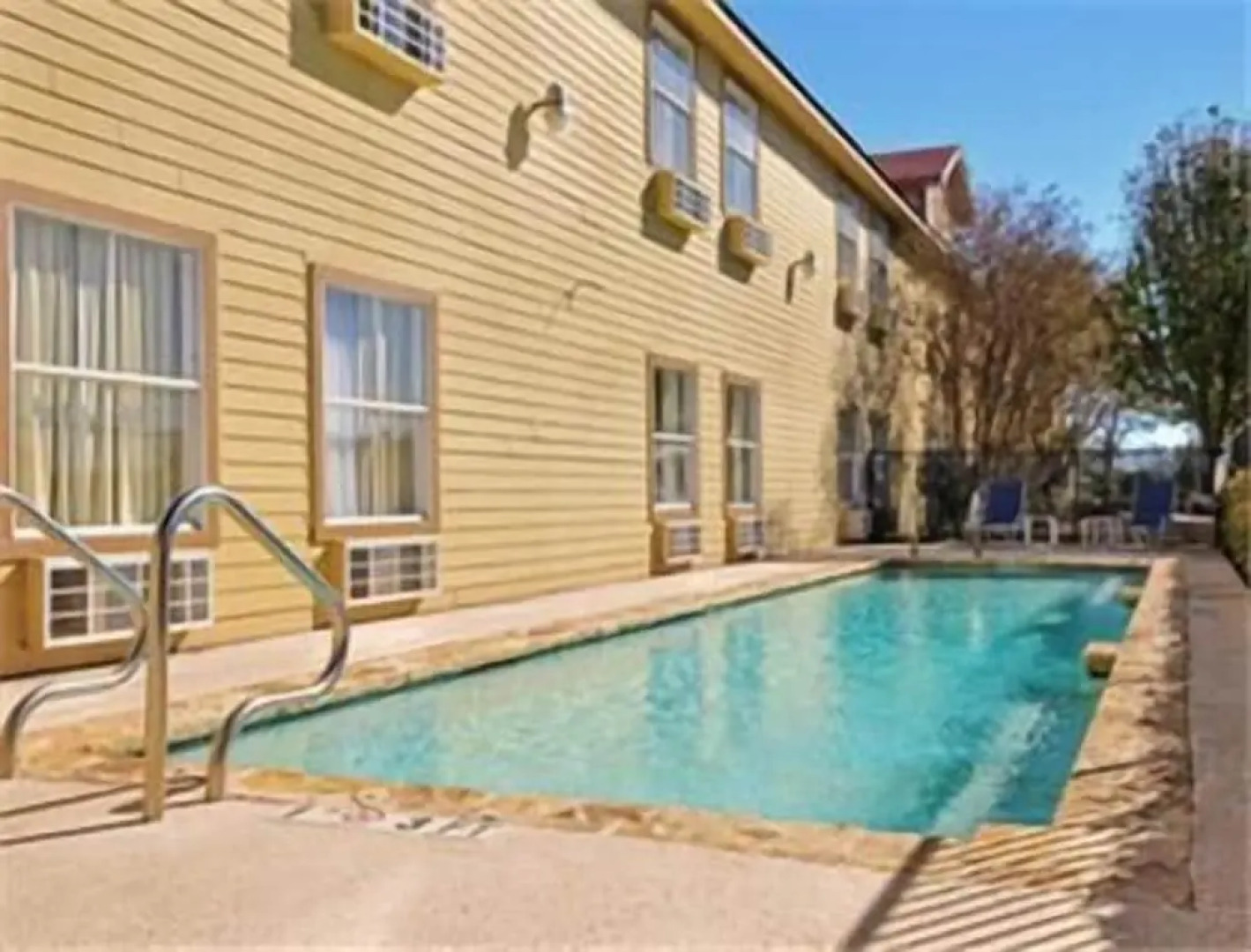 Fredericksburg Hill Country Hotel