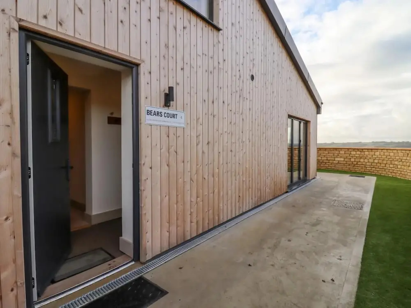 1 Bears Court Little Rissington