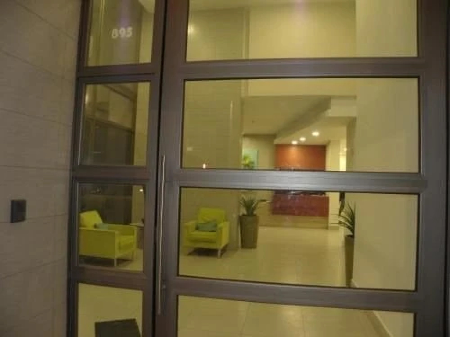 YQ Santiago Suites