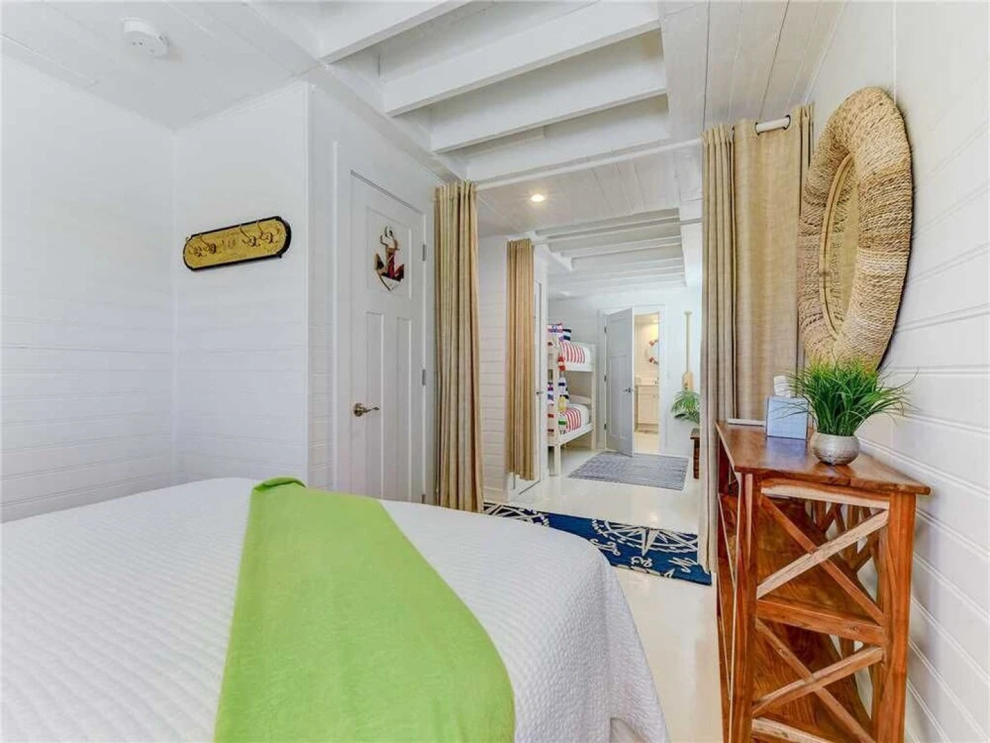 Romantic Beach House, as Seen on Hgtv, 3 Bedrooms, Sleeps 6