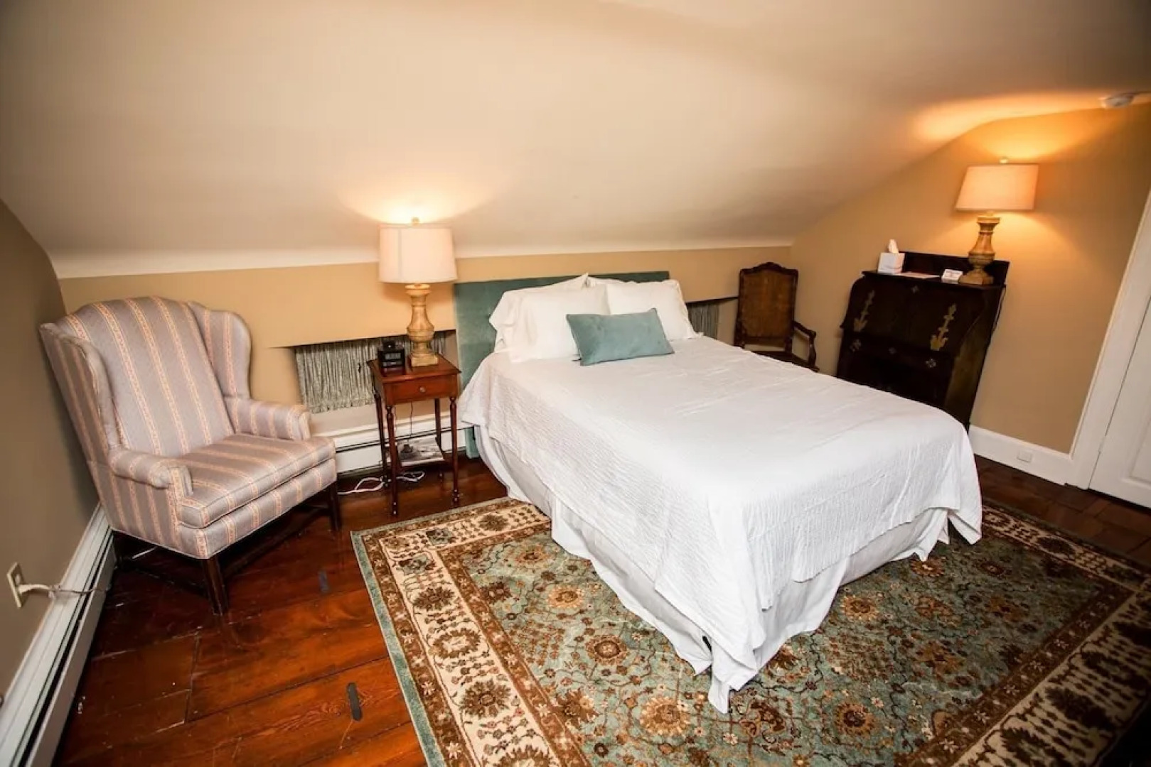Plumsteadville Inn