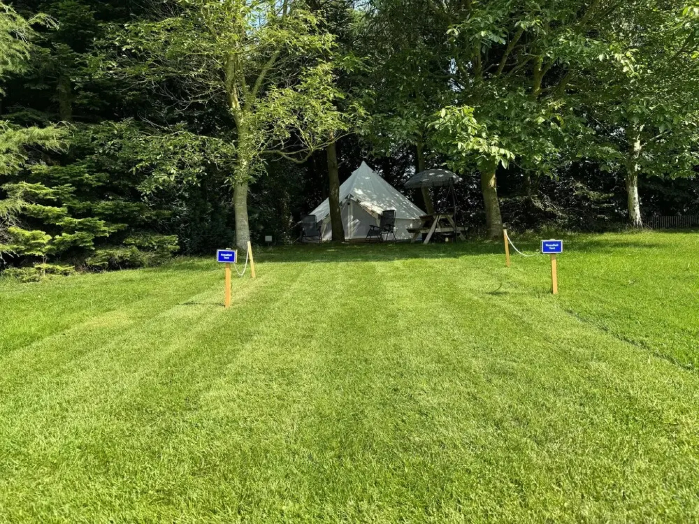 Spacious Bell Tent at Herigerbi Park, Lincolnshire