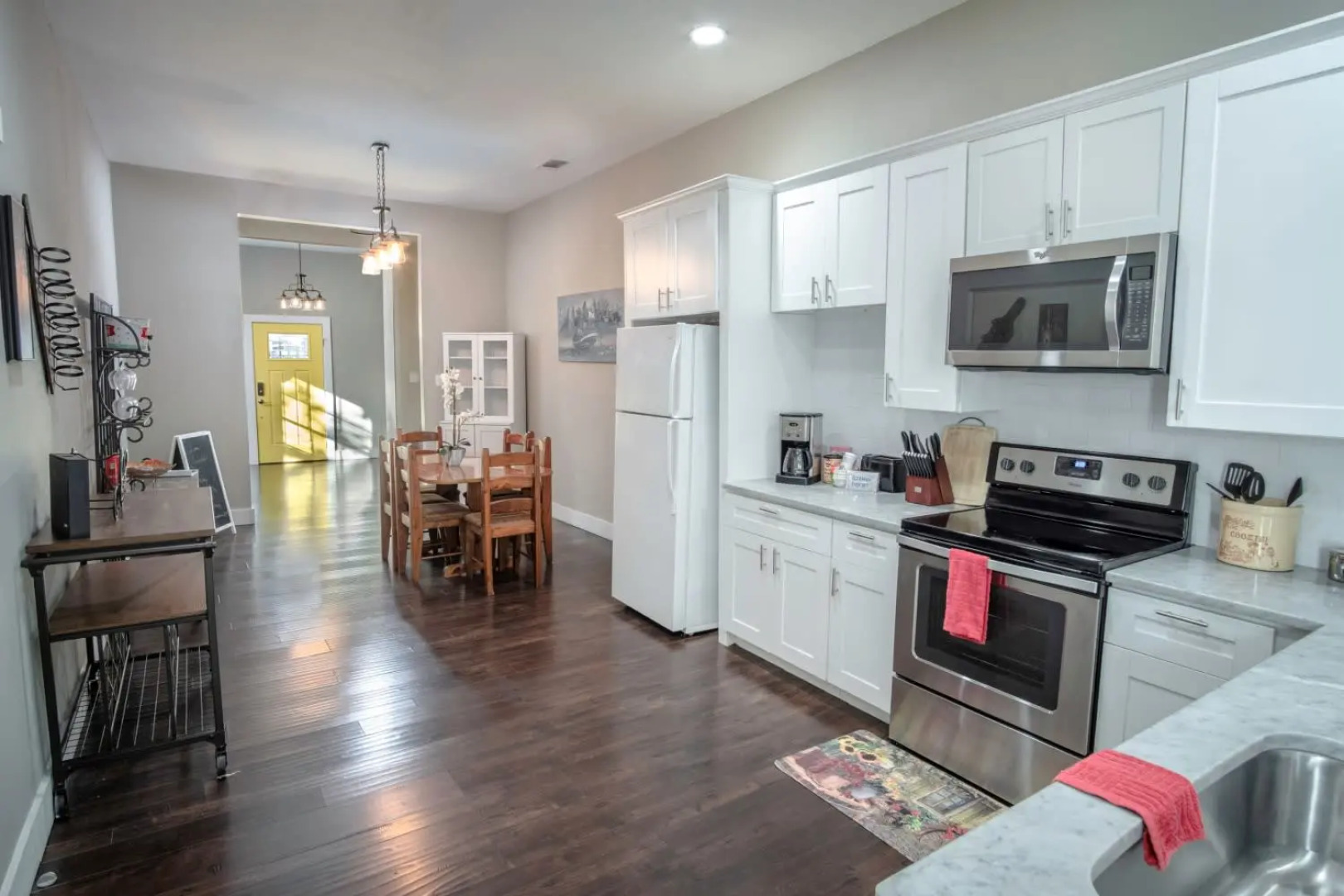 Southtown Classic 3BR/2BA mins from Downtown