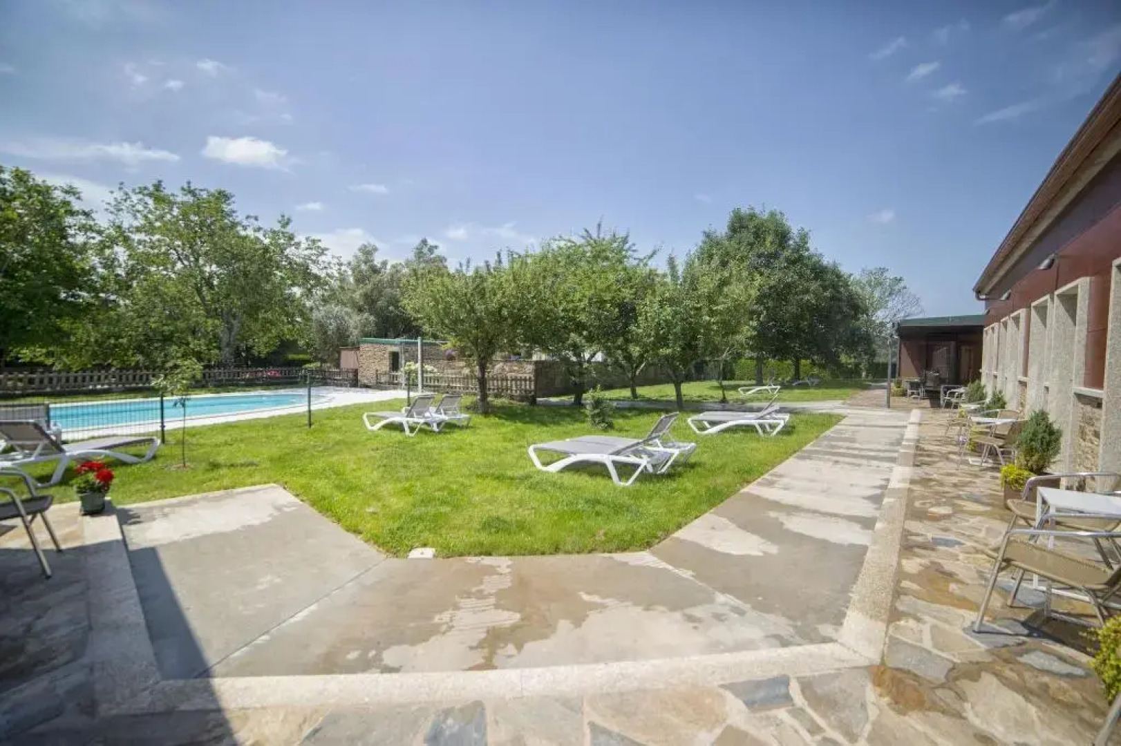 O Acivro Aloxamentos Rurais