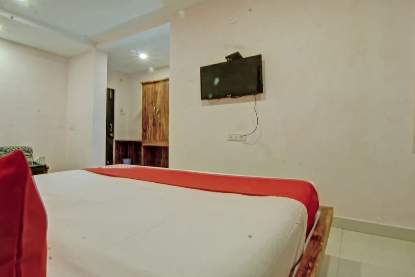 OYO 30475 Sangam Residency