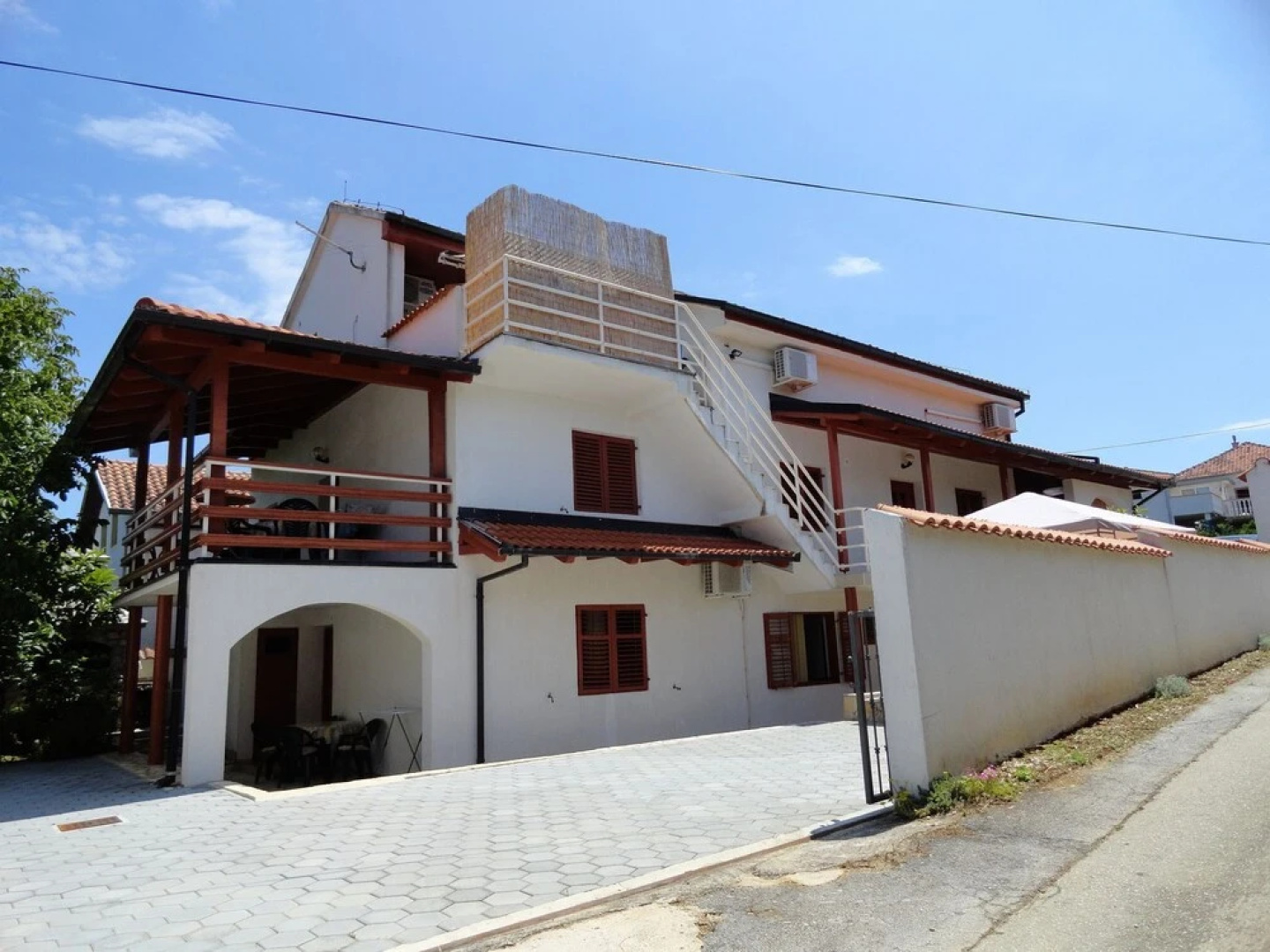 Davor - With Parking - A5