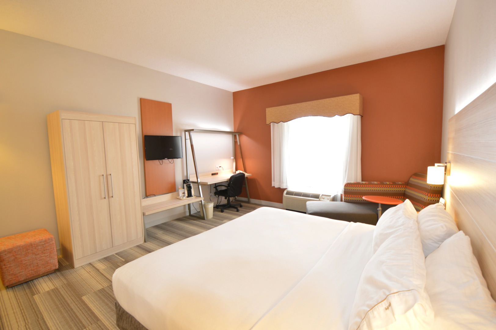 Holiday Inn Express Toledo-Oregon by IHG