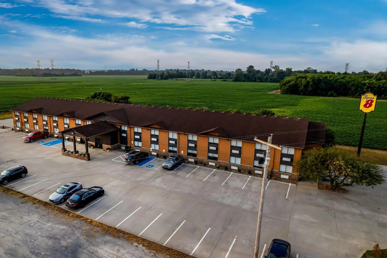Super 8 by Wyndham Marston