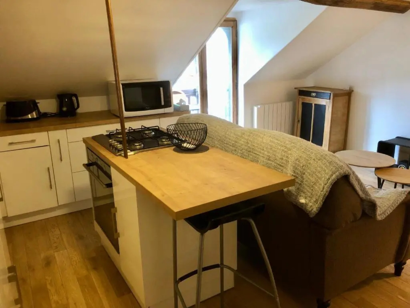 Appartement Cosy avec Balcon au calme proche Gare