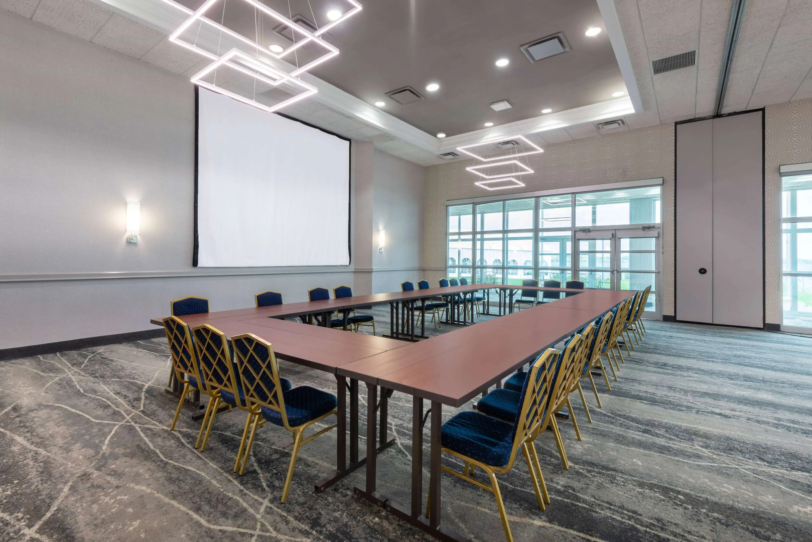 41 Lakefront Hotel, Trademark Collection By Wyndham