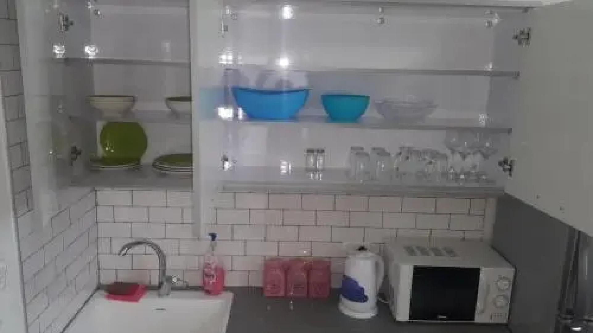 Colony Beach Bat Yam Apartments