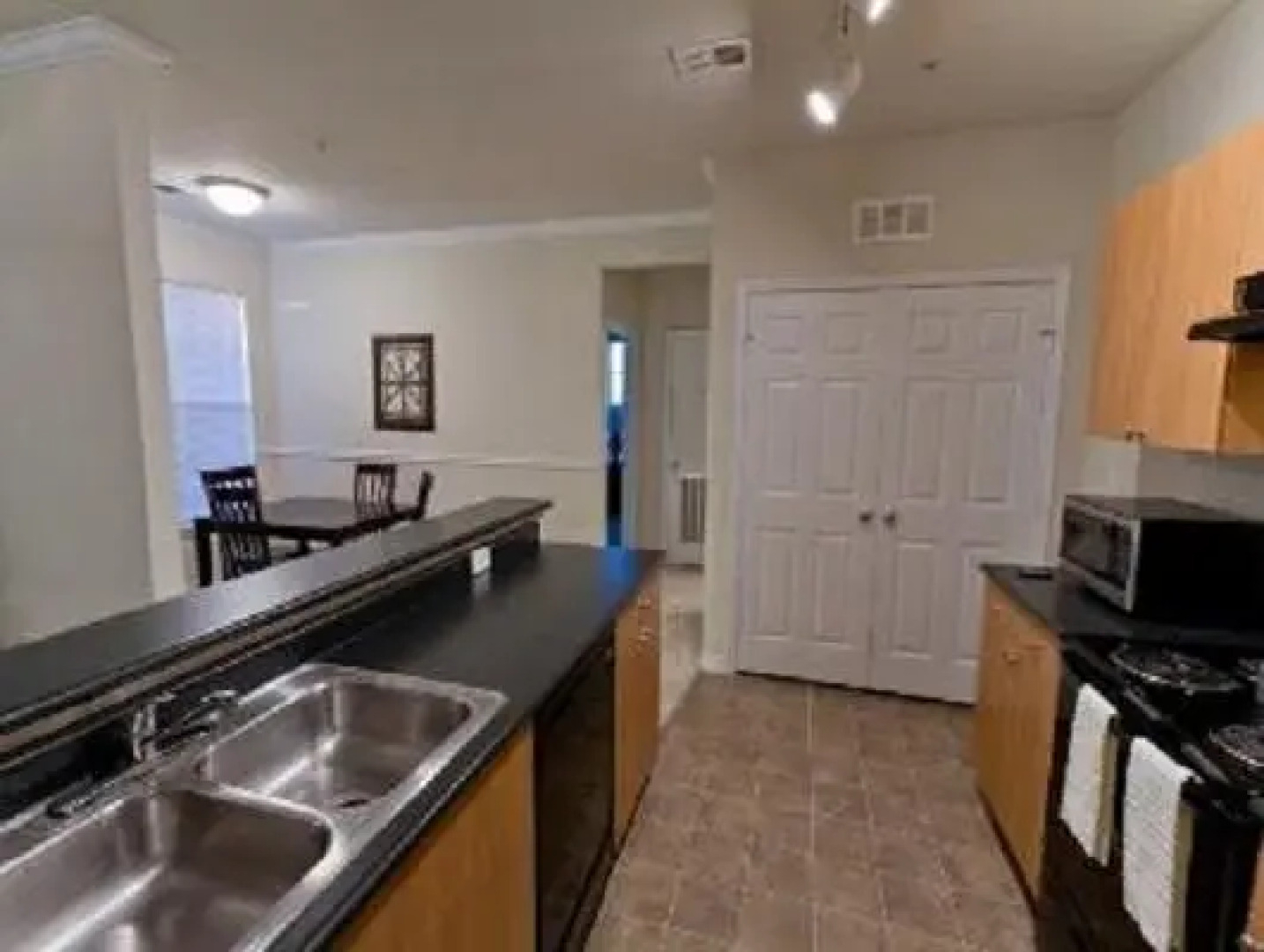 New Longview by ExecuStay (EXEC-MW.NLV-111)