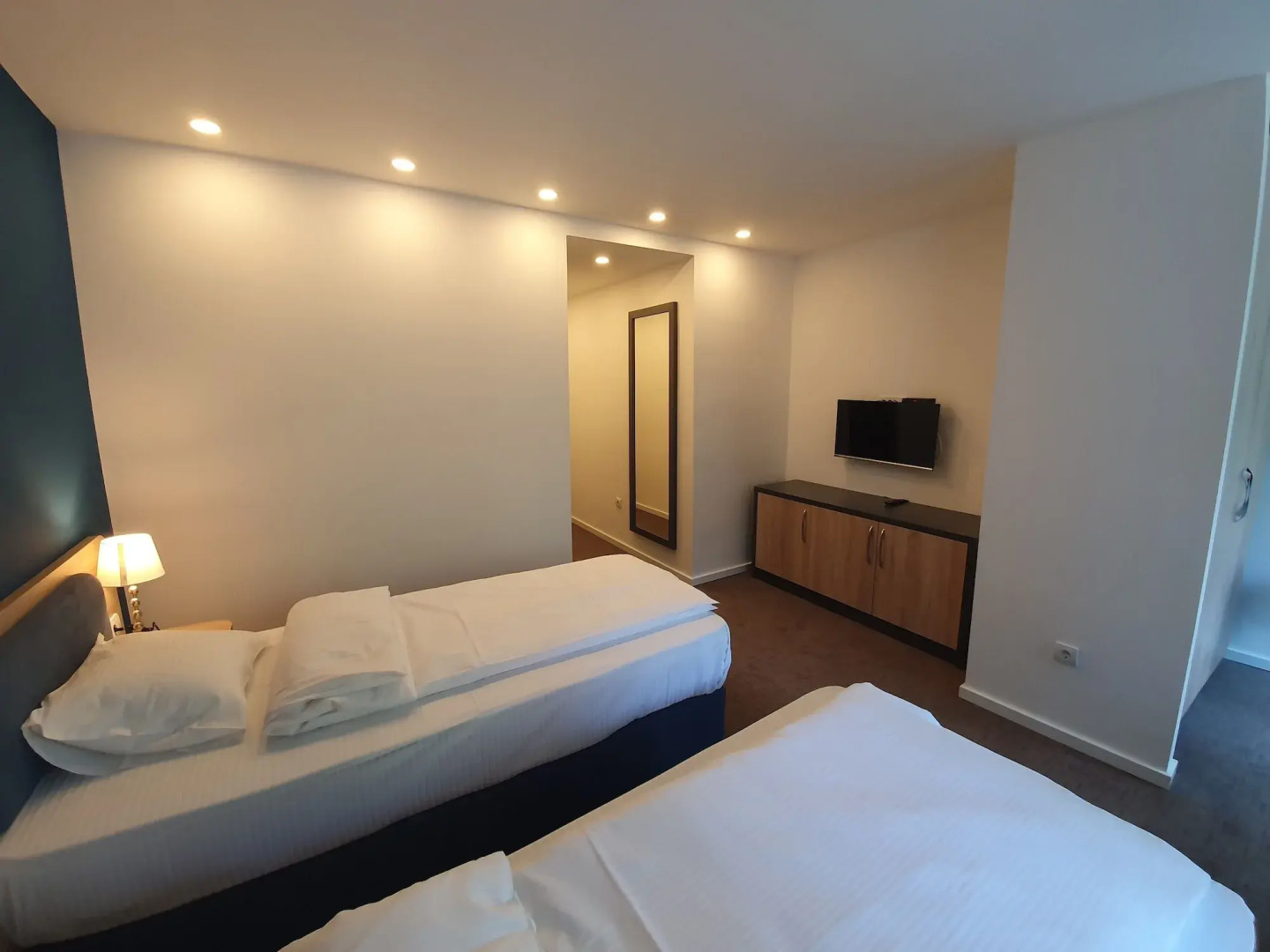 Premium Crown Suites