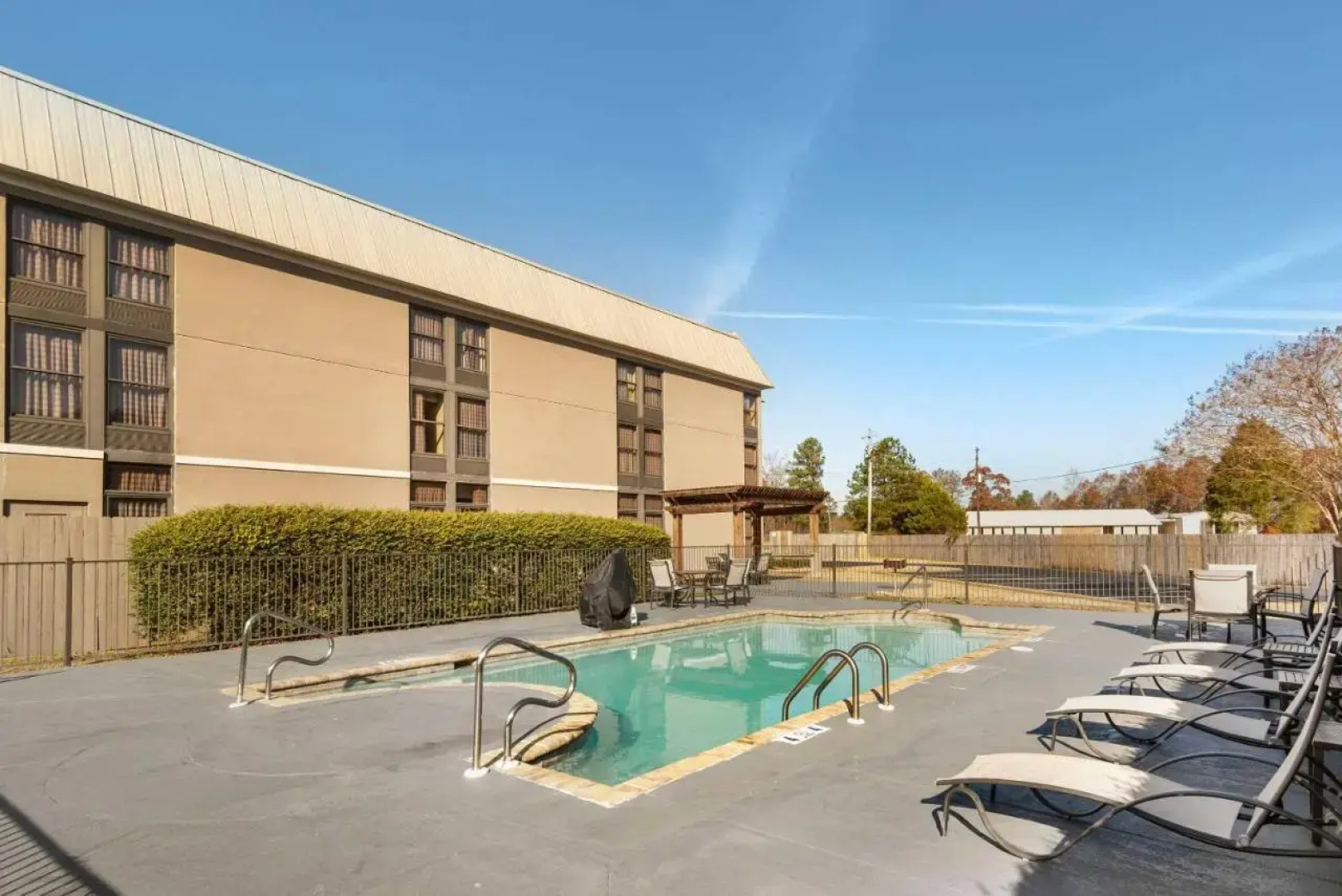 Holiday Inn Express Valley W Point Area