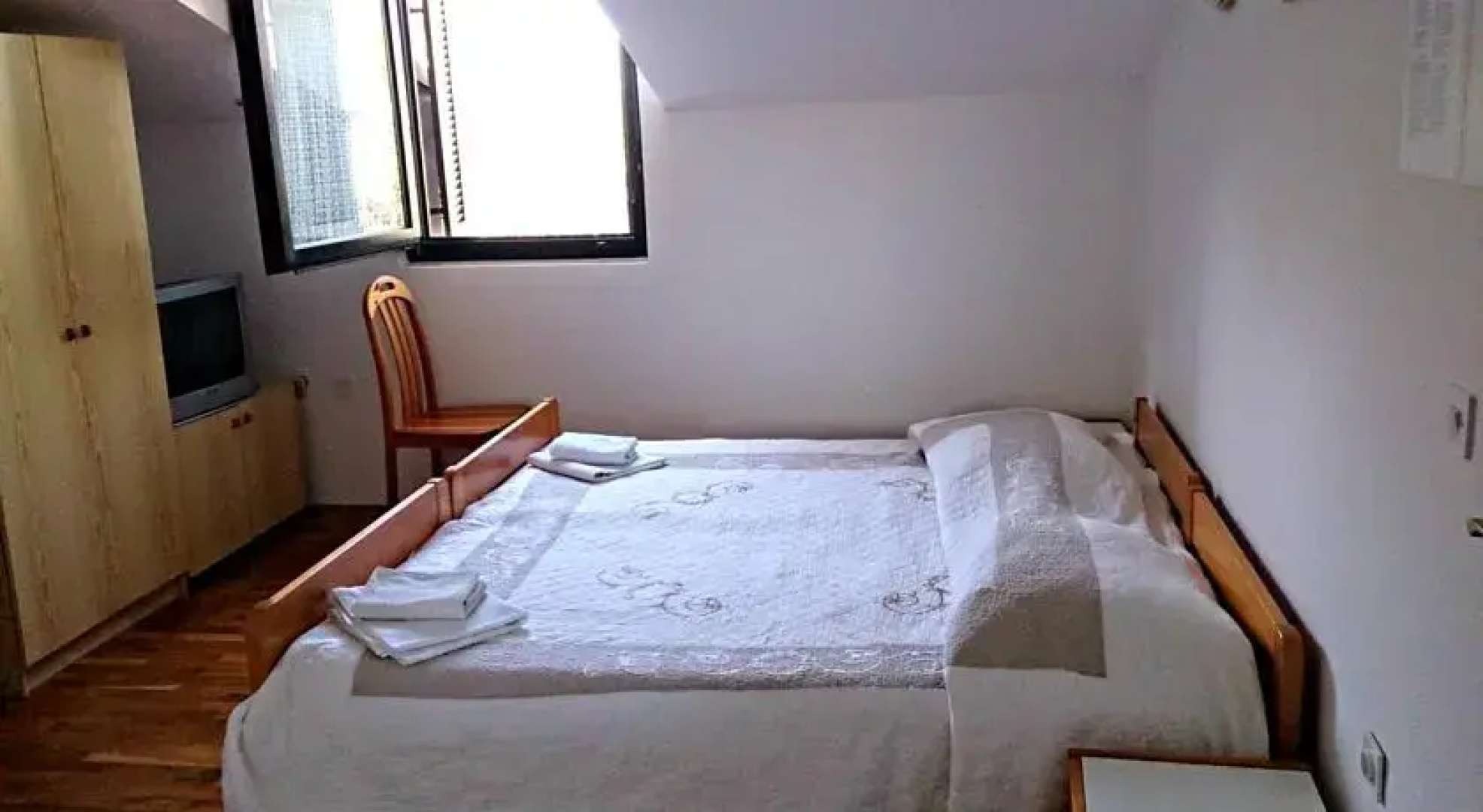 Low Buget Family Apartments