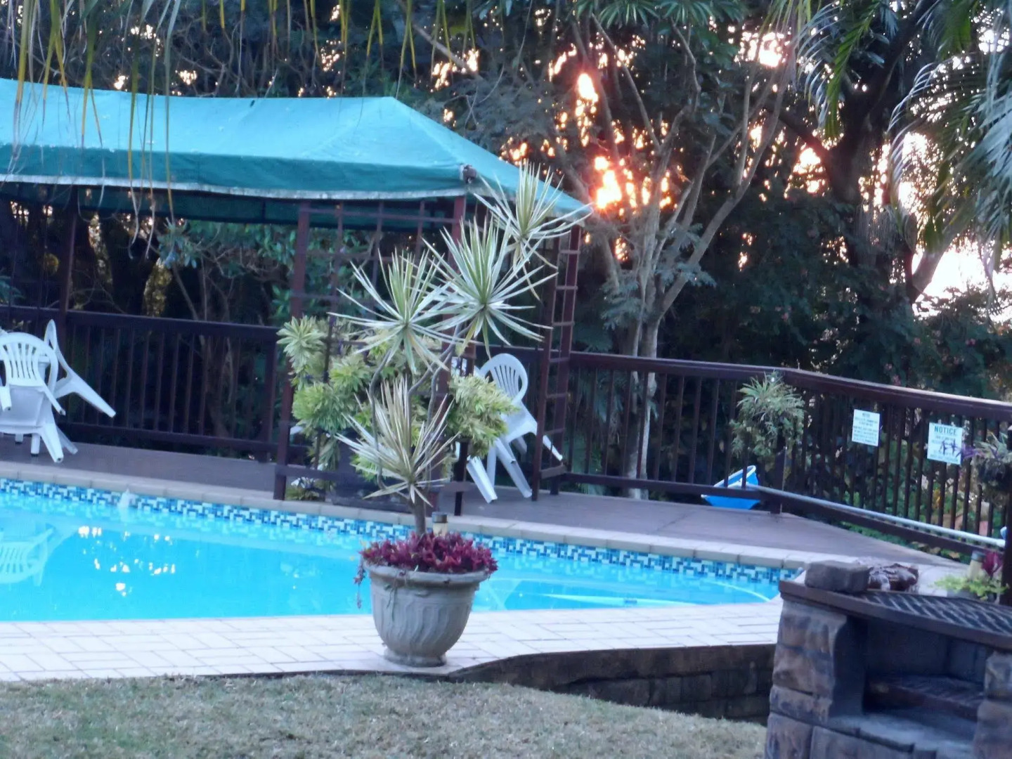 Mdoni House Guest Lodge