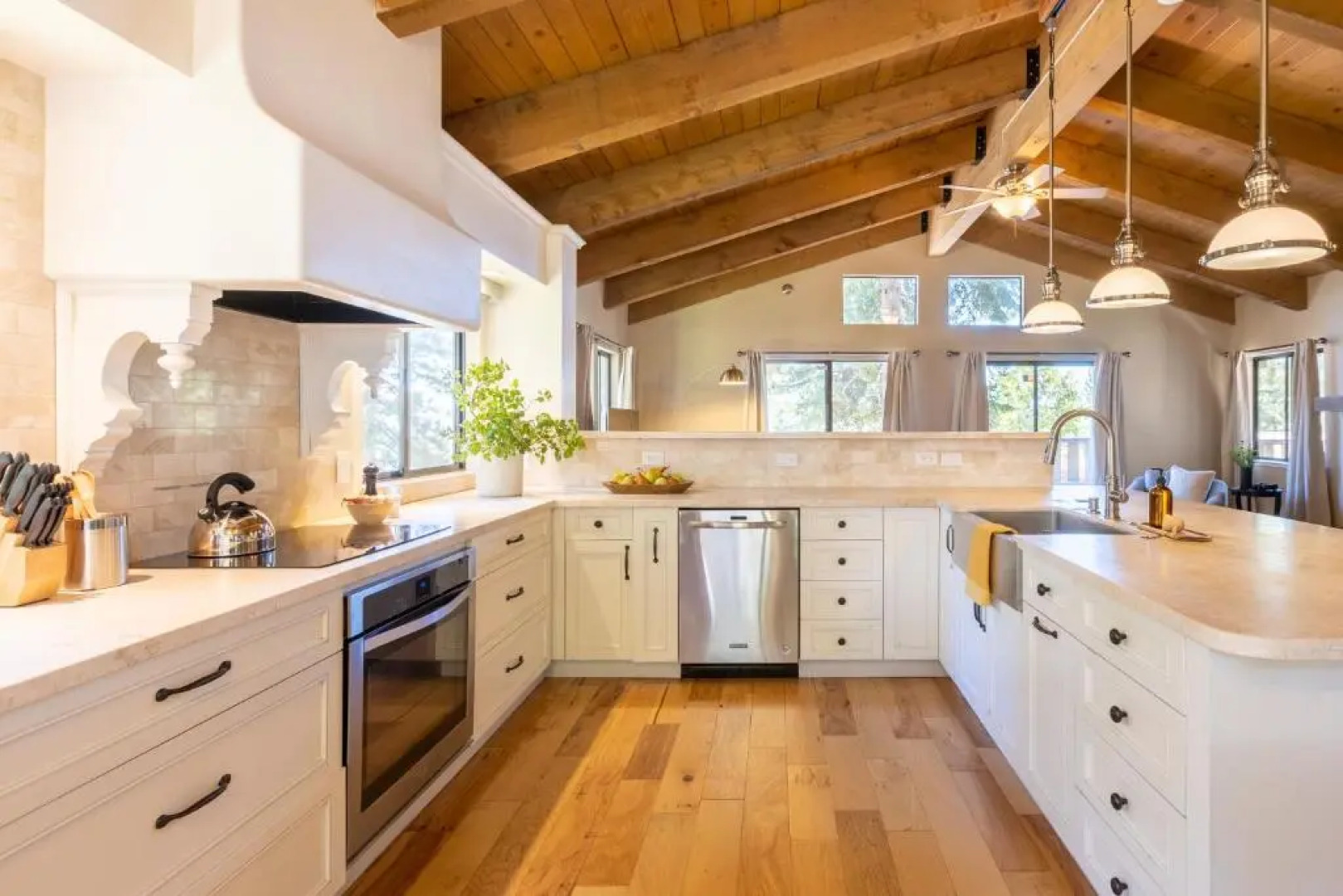 Lodgepole by Avantstay Spacious Retreat, 5 Mins From Lake Tahoe + Incline Village