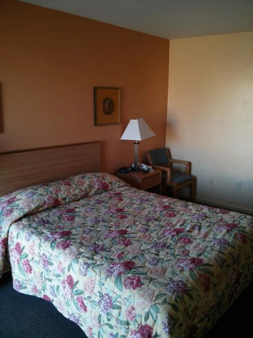 Black Gold Motel