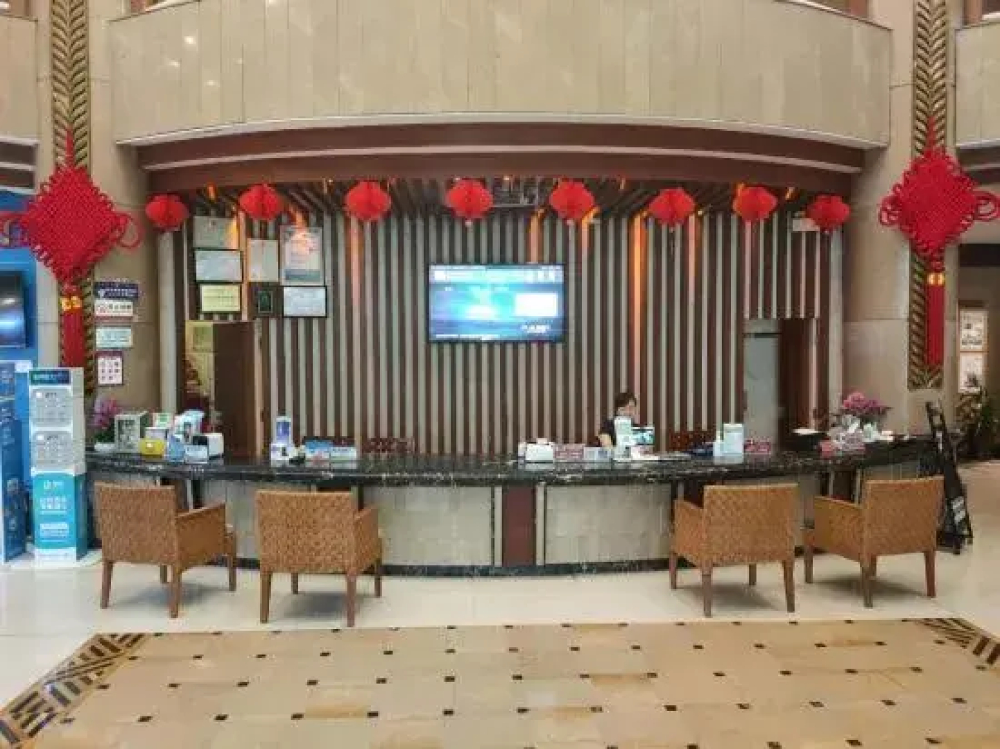 Fenghuangcheng Hotel