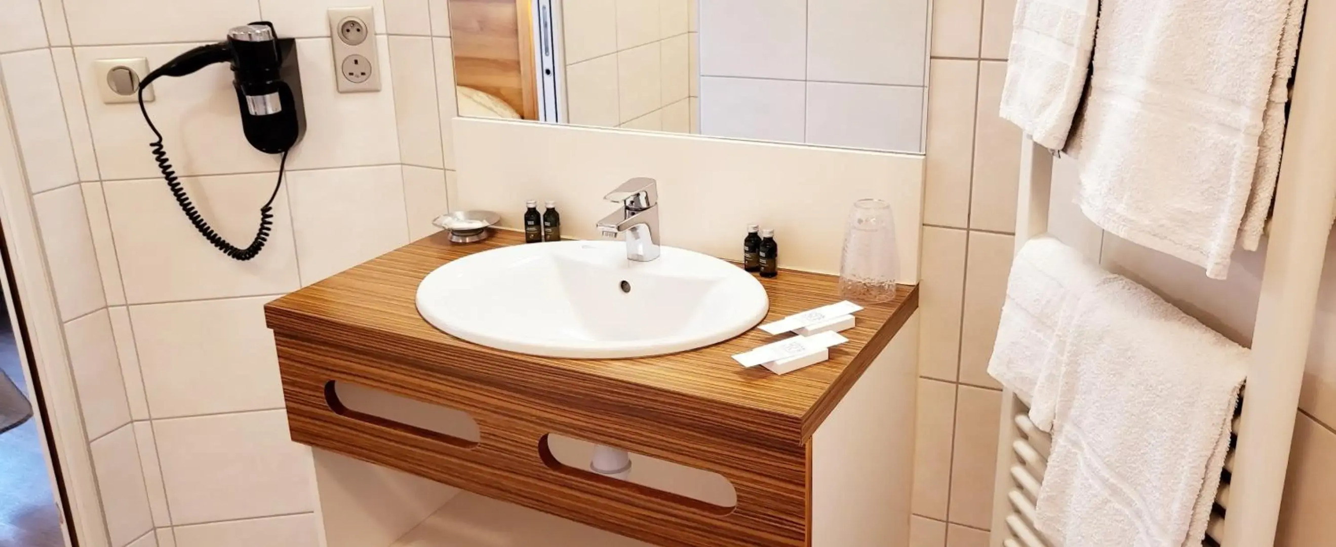 Hôtel De France Restaurant Grill - Domfront