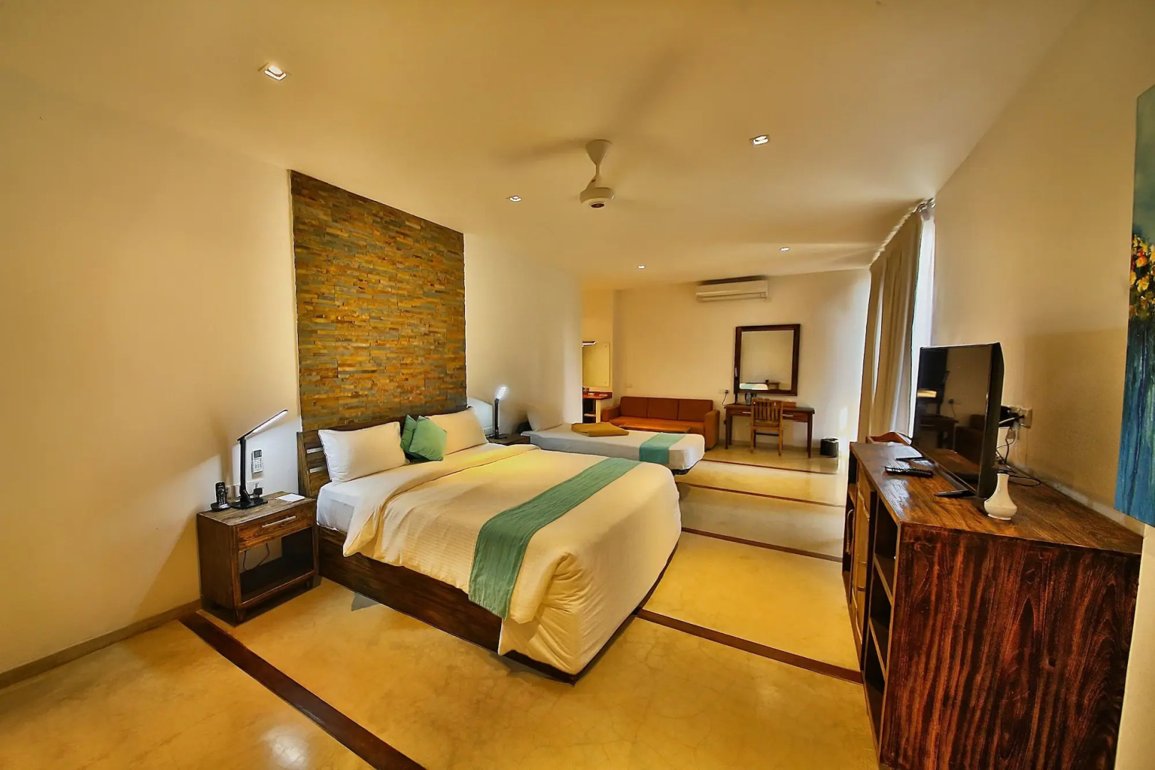 R Degrees Boutique Hotel & Spa