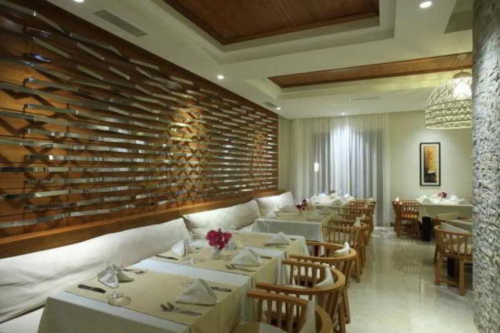 Sundance Residences & Suites Hotel