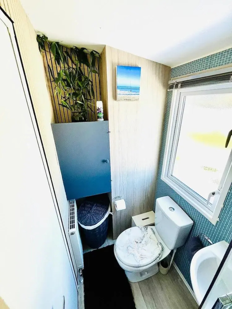 Cozy Newquay Lodge With Private Hot Tub,