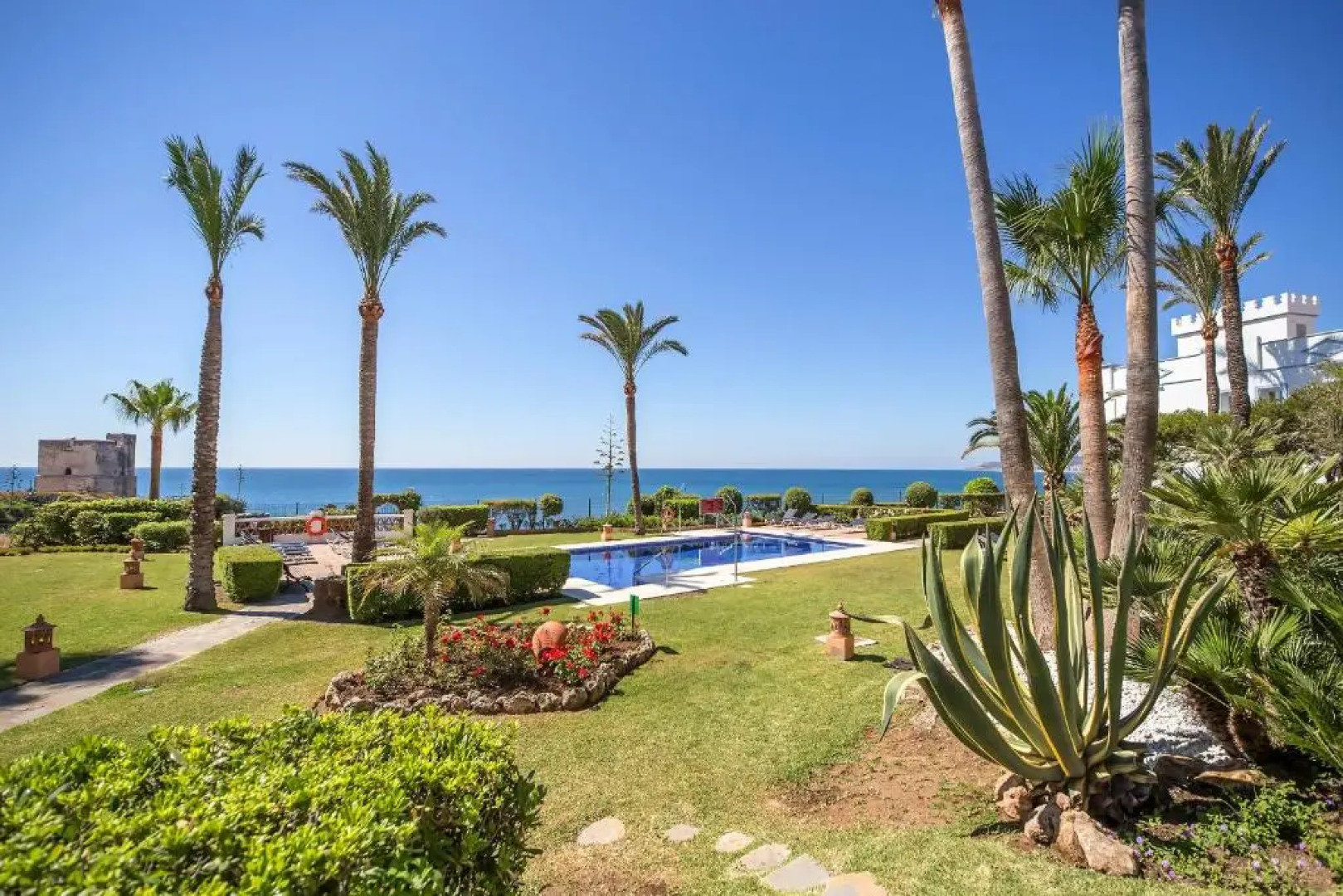 La Perla De La Bahia 912