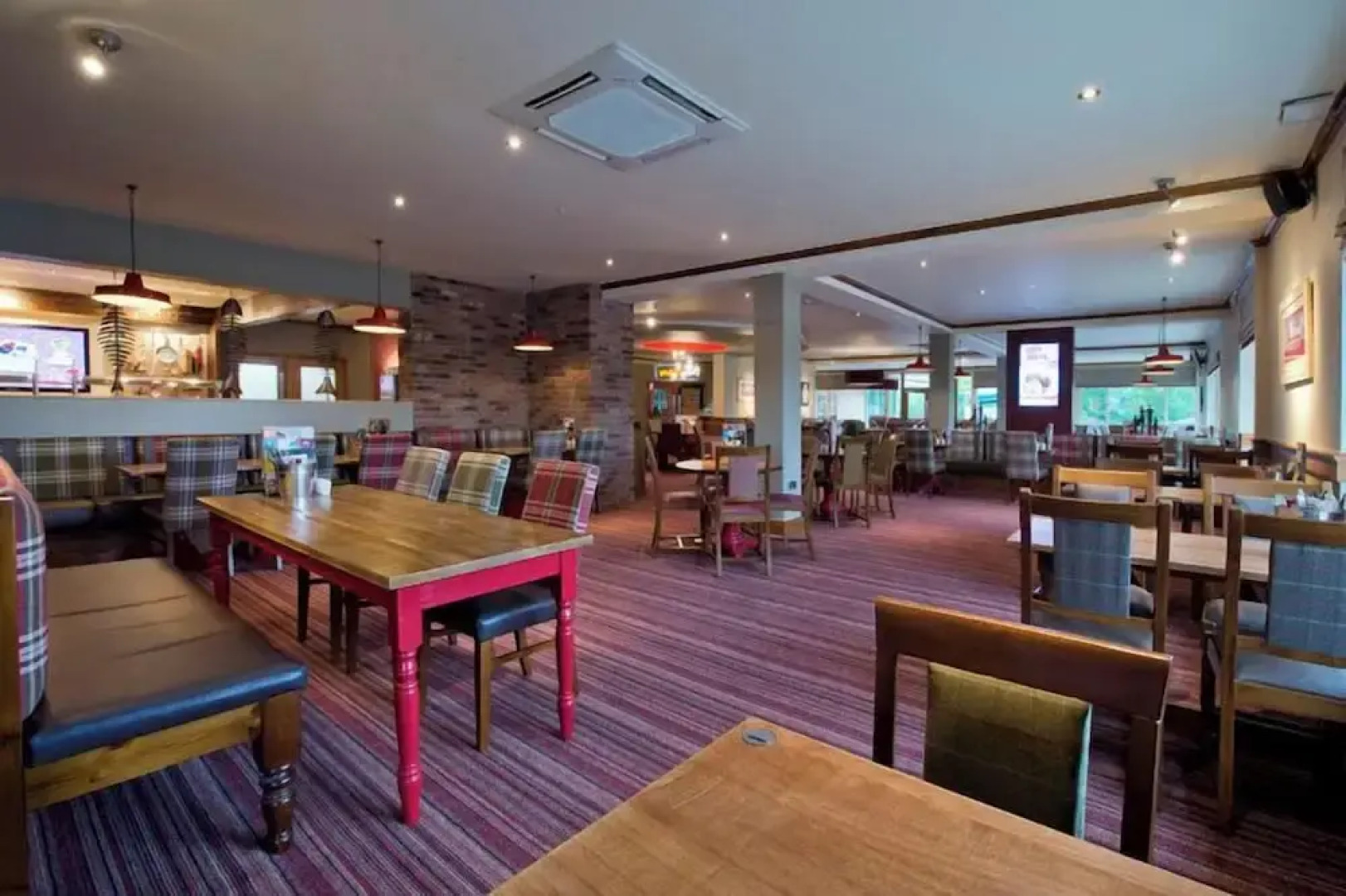 Premier Inn Sheffield/Barnsley - M1 Jct36