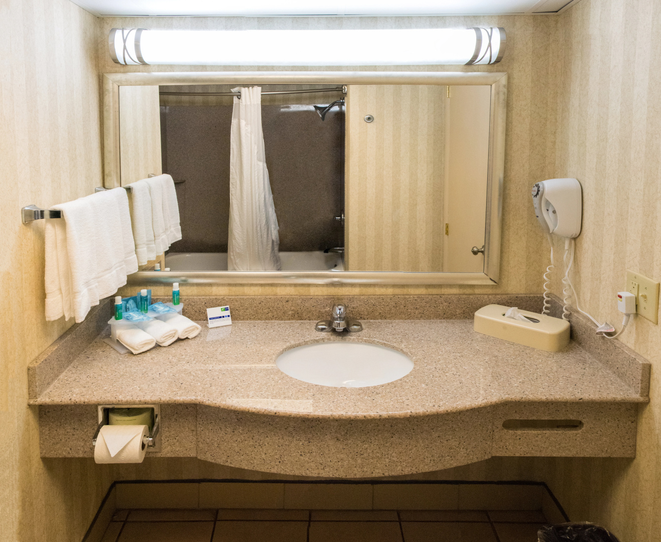 Holiday Inn Express Hotel and Suites Kinston by IHG