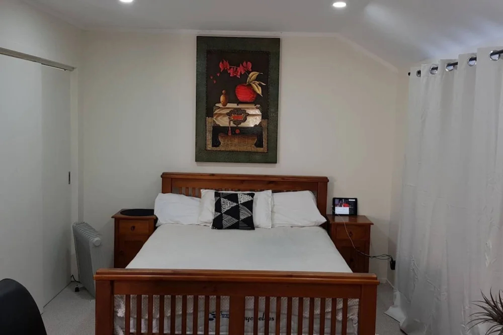 Beautiful and Bright Studio Apartment, Botany Downs
