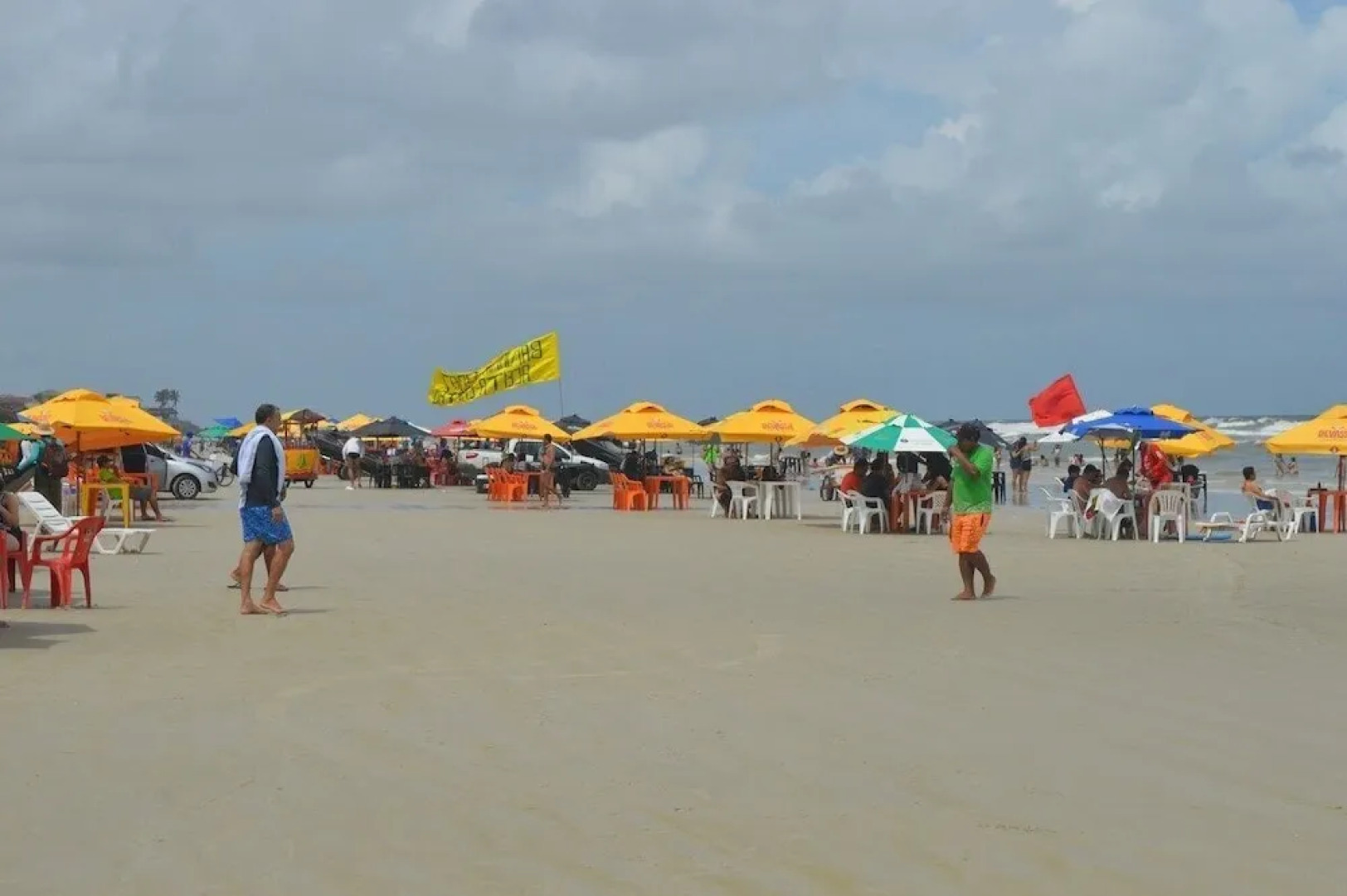 Casa em condomínio com Sauna e Piscina