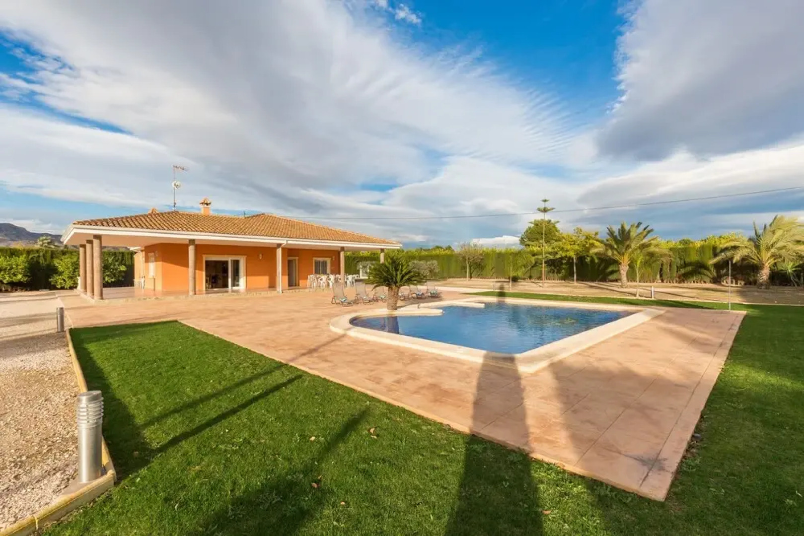 Fidalsa Villa Dom Perignon