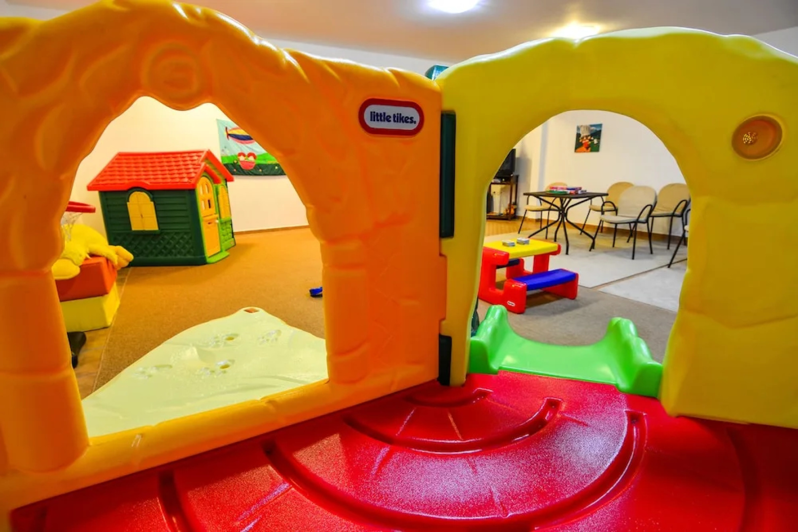 Karyatis Resort