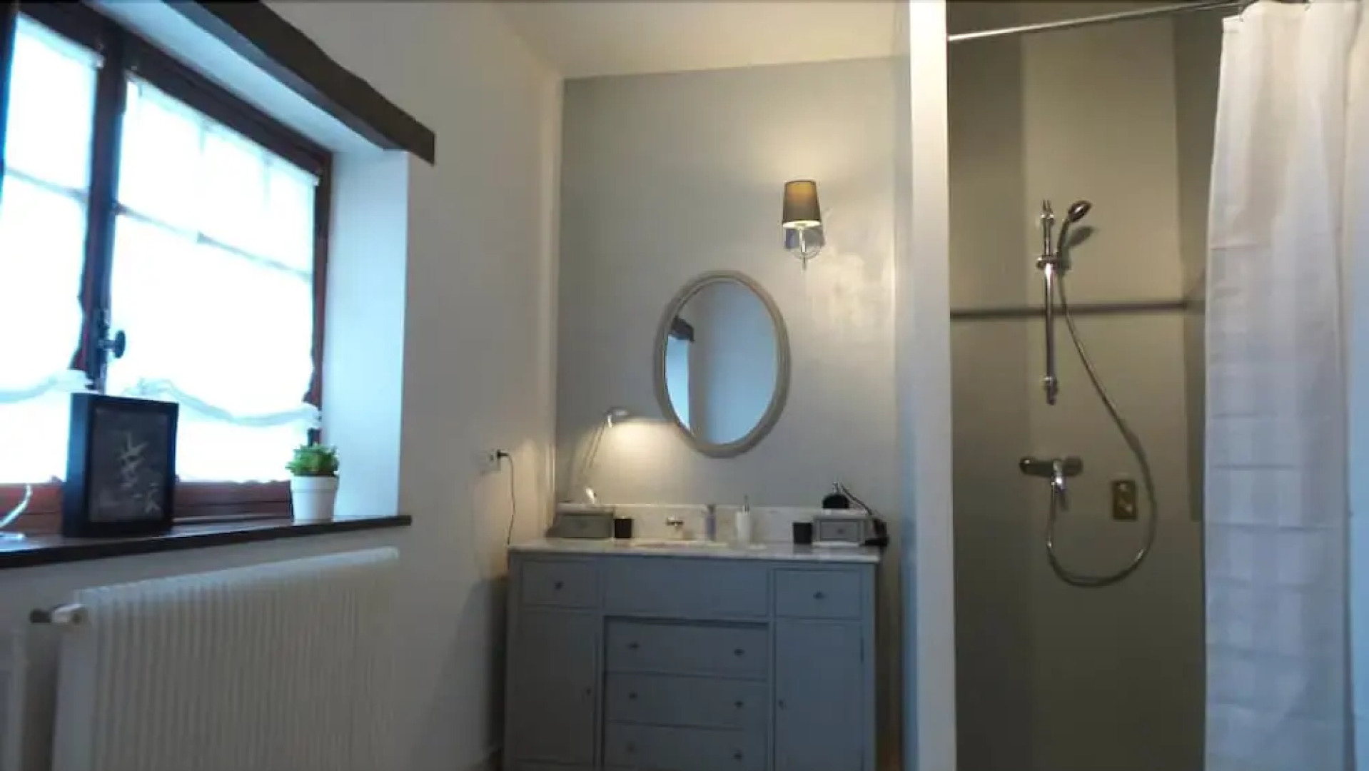 Le Clos de La Chapelle - Gîte Les Glycines