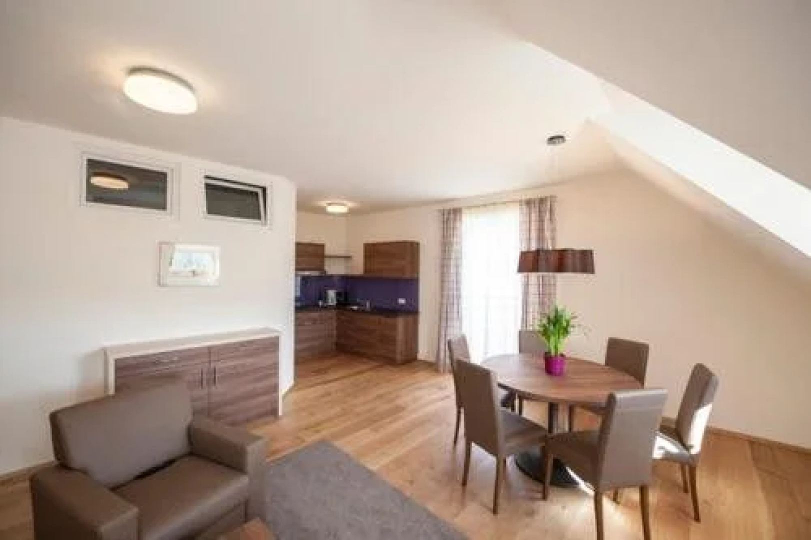 Gï¿½stehaus & Appartements Lehensteiner Wachau