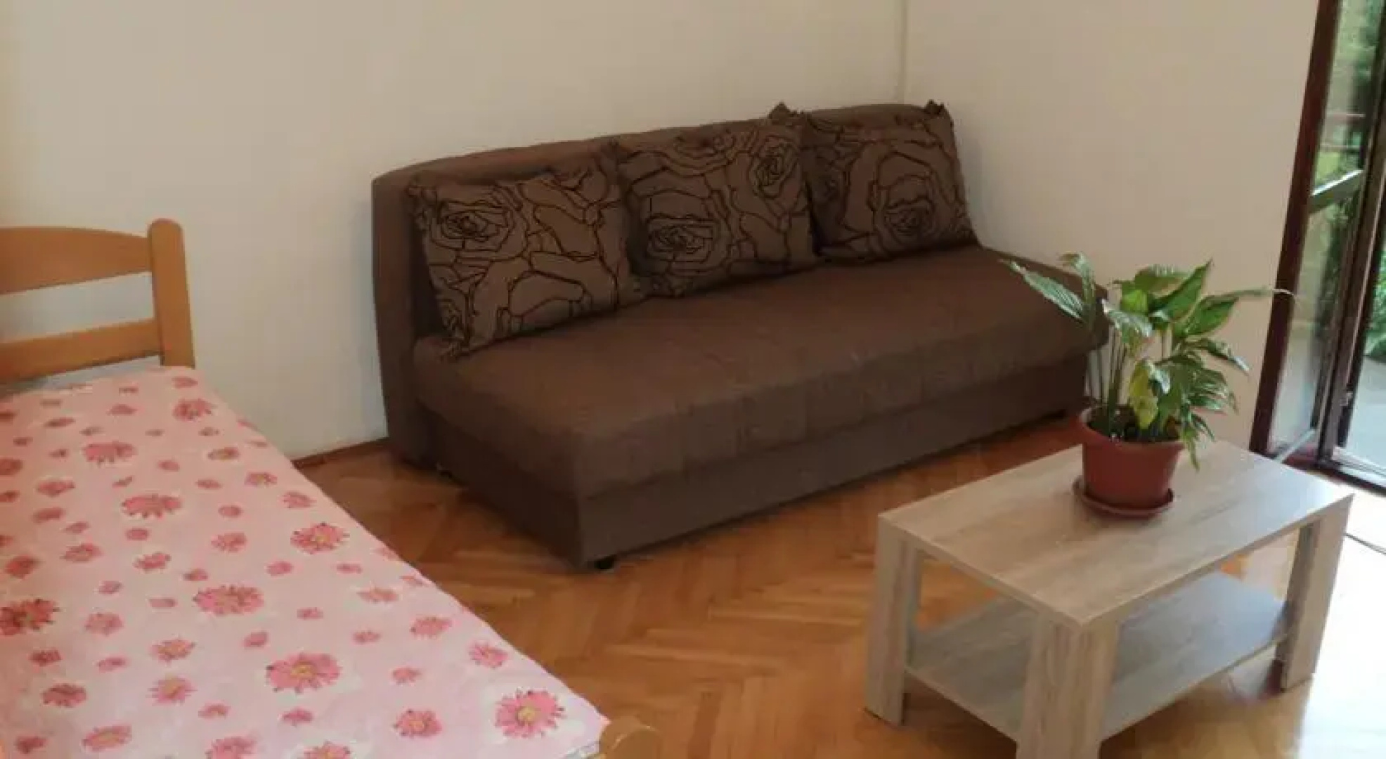 Apartments Škaljari