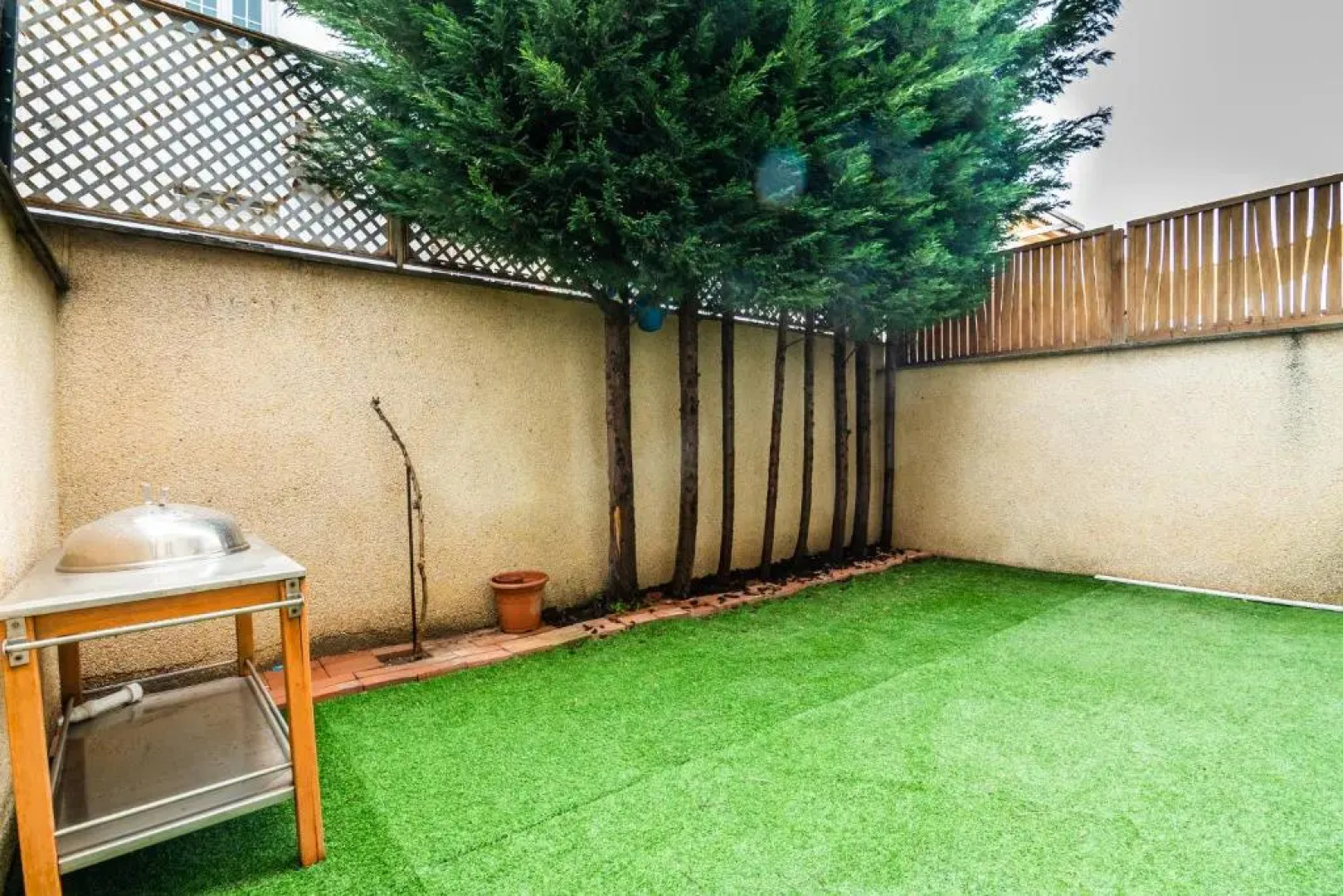 tuGuest Grisolia House