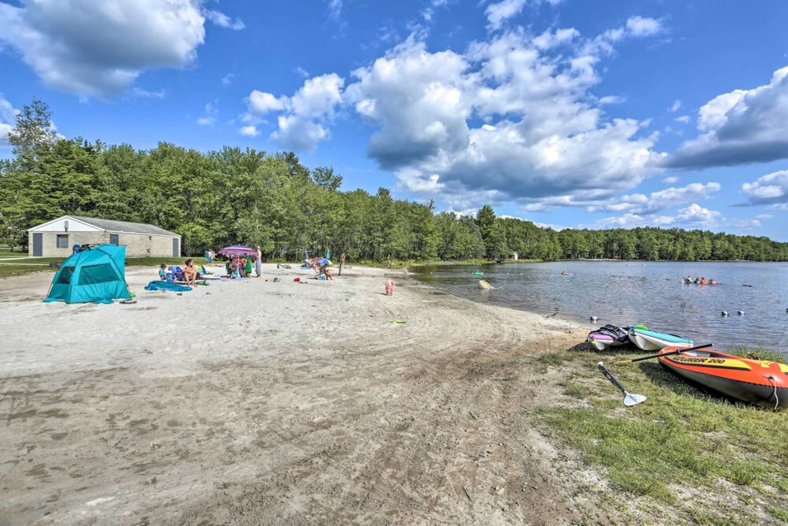 North Arrowhead Lake Cabin w/ Deck, Pets Welcome!