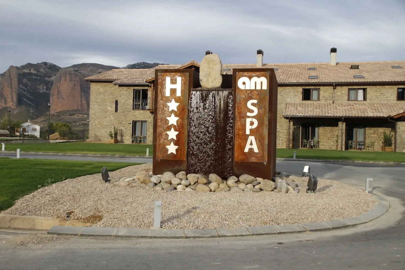 Hotel Spa Aguas De Los Mallos