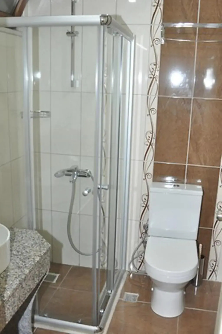 Selenium Hotel