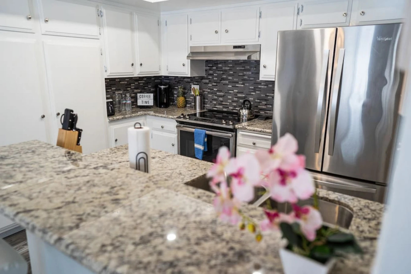 Cypress Serenity: 3Br Townhome With Garage, Private Patio, Community Pools (P33)